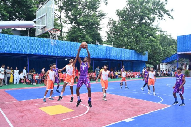 CBSE क्लस्टर-II बास्केटबॉल टूर्नामेंट: दूसरे दिन 44 मुकाबले, बर्नपुर रिवरसाइड स्कूल का शानदार प्रदर्शन